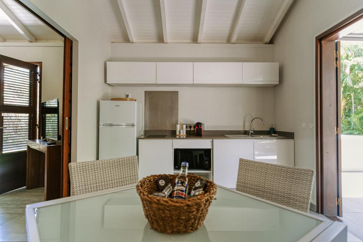 Lodge à louer pour 2 personnes avec piscine privée à Petit Bourg Guadeloupe_6